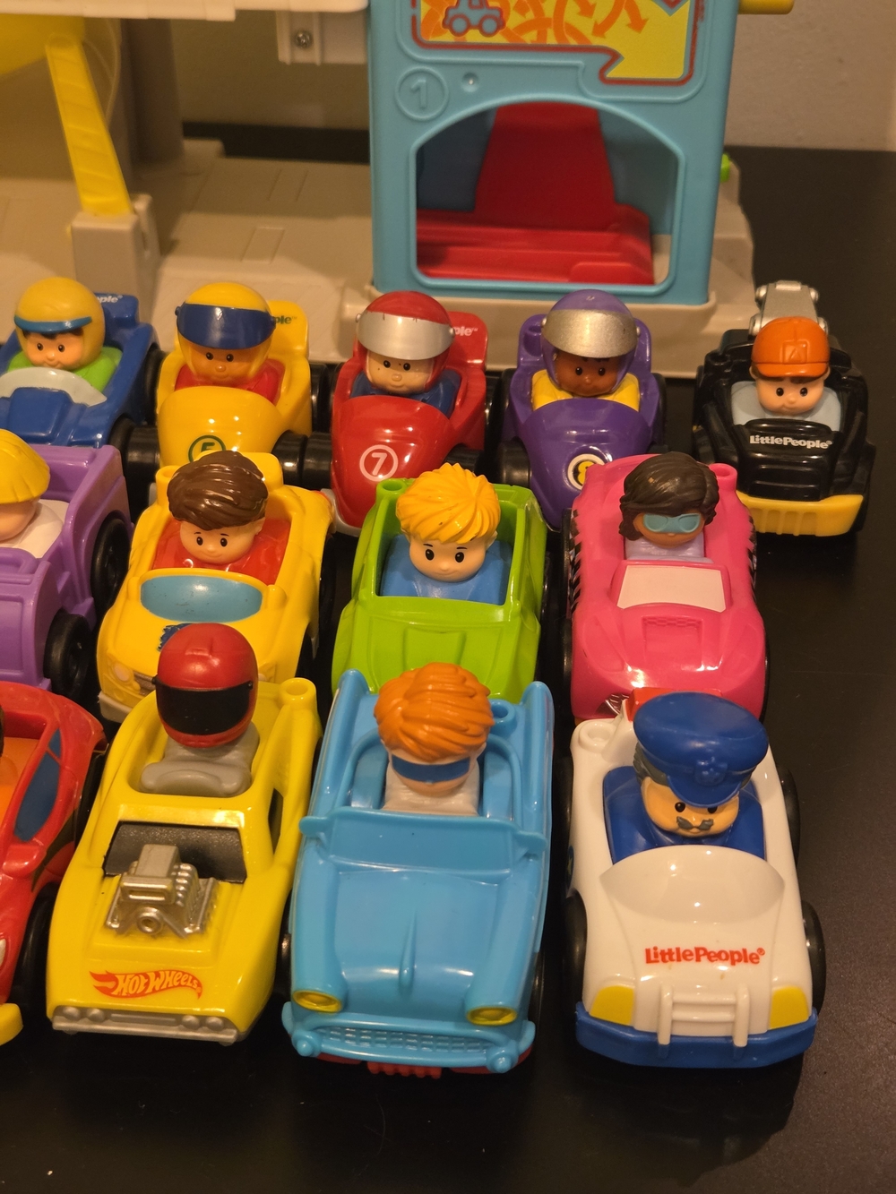 HUGE Wheelie Cars Bundle Little People & Parking Garage Playset - Picture 3 of 6